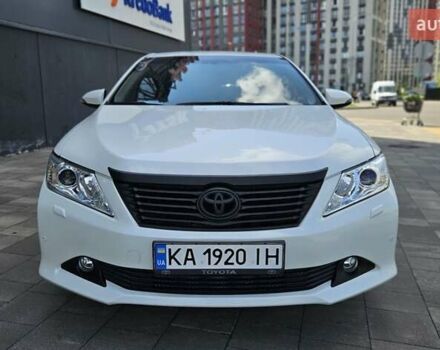 Белый Тойота Камри, объемом двигателя 2.49 л и пробегом 100 тыс. км за 15699 $, фото 3 на Automoto.ua