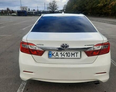 Белый Тойота Камри, объемом двигателя 2.5 л и пробегом 249 тыс. км за 13950 $, фото 3 на Automoto.ua