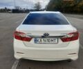 Белый Тойота Камри, объемом двигателя 2.5 л и пробегом 249 тыс. км за 13950 $, фото 3 на Automoto.ua