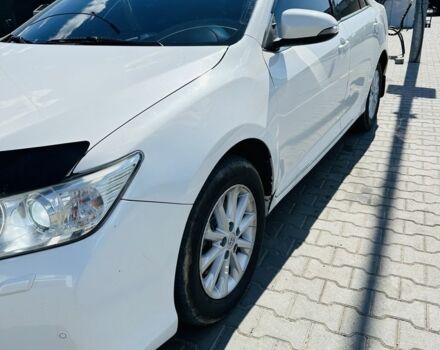 Белый Тойота Камри, объемом двигателя 2.5 л и пробегом 220 тыс. км за 11500 $, фото 6 на Automoto.ua