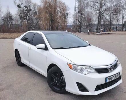 Белый Тойота Камри, объемом двигателя 2.4 л и пробегом 297 тыс. км за 10000 $, фото 8 на Automoto.ua