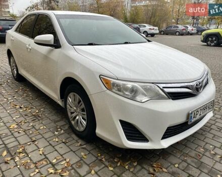 Белый Тойота Камри, объемом двигателя 2.5 л и пробегом 188 тыс. км за 10900 $, фото 18 на Automoto.ua