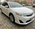 Белый Тойота Камри, объемом двигателя 2.5 л и пробегом 188 тыс. км за 10900 $, фото 18 на Automoto.ua