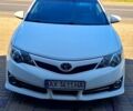 Білий Тойота Камрі, об'ємом двигуна 2.5 л та пробігом 107 тис. км за 12500 $, фото 1 на Automoto.ua