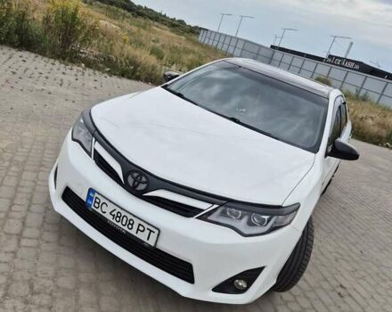 Белый Тойота Камри, объемом двигателя 2.49 л и пробегом 140 тыс. км за 13200 $, фото 8 на Automoto.ua