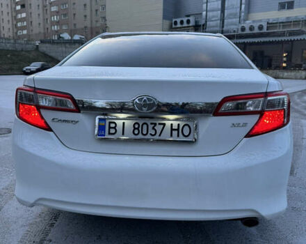 Белый Тойота Камри, объемом двигателя 2.5 л и пробегом 190 тыс. км за 13400 $, фото 3 на Automoto.ua
