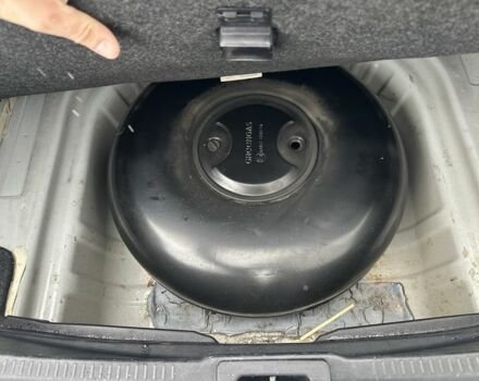 Белый Тойота Камри, объемом двигателя 2.5 л и пробегом 213 тыс. км за 9300 $, фото 13 на Automoto.ua