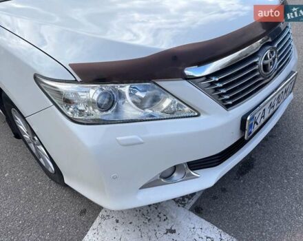 Белый Тойота Камри, объемом двигателя 2.5 л и пробегом 249 тыс. км за 13950 $, фото 9 на Automoto.ua