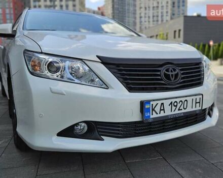 Белый Тойота Камри, объемом двигателя 2.49 л и пробегом 100 тыс. км за 15699 $, фото 1 на Automoto.ua