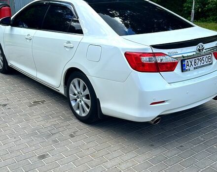 Білий Тойота Камрі, об'ємом двигуна 2.5 л та пробігом 166 тис. км за 15000 $, фото 3 на Automoto.ua