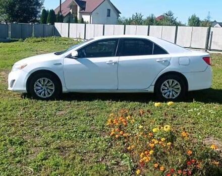 Білий Тойота Камрі, об'ємом двигуна 2.49 л та пробігом 627 тис. км за 7000 $, фото 3 на Automoto.ua