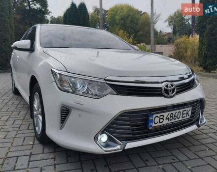 Белый Тойота Камри, объемом двигателя 2.49 л и пробегом 175 тыс. км за 13800 $, фото 4 на Automoto.ua