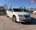 Белый Тойота Камри, объемом двигателя 2.5 л и пробегом 190 тыс. км за 15000 $, фото 1 на Automoto.ua