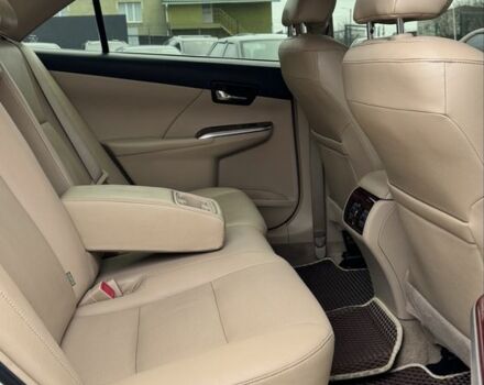 Білий Тойота Камрі, об'ємом двигуна 2.5 л та пробігом 187 тис. км за 14300 $, фото 16 на Automoto.ua