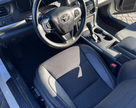 Тойота Камри 2014 в Одессе на Automoto.ua Белый Тойота Камри, объемом двигателя 2.49 л и пробегом 116 тыс. км за 14500 $, фото 4 на Automoto.ua