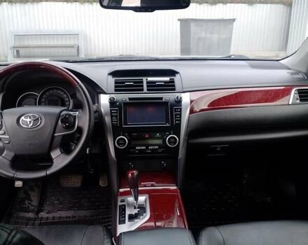 Белый Тойота Камри, объемом двигателя 2.5 л и пробегом 235 тыс. км за 13200 $, фото 6 на Automoto.ua