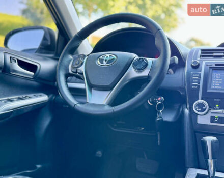 Білий Тойота Камрі, об'ємом двигуна 2.5 л та пробігом 247 тис. км за 10650 $, фото 30 на Automoto.ua