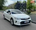 Белый Тойота Камри, объемом двигателя 2.49 л и пробегом 164 тыс. км за 18000 $, фото 1 на Automoto.ua