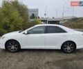 Белый Тойота Камри, объемом двигателя 2.5 л и пробегом 242 тыс. км за 10700 $, фото 2 на Automoto.ua