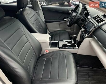 Білий Тойота Камрі, об'ємом двигуна 2.49 л та пробігом 252 тис. км за 8990 $, фото 9 на Automoto.ua