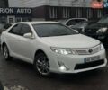 Белый Тойота Камри, объемом двигателя 2.49 л и пробегом 237 тыс. км за 9500 $, фото 1 на Automoto.ua