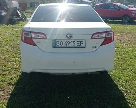 Білий Тойота Камрі, об'ємом двигуна 2.49 л та пробігом 627 тис. км за 7000 $, фото 5 на Automoto.ua