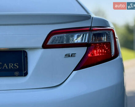 Білий Тойота Камрі, об'ємом двигуна 2.5 л та пробігом 247 тис. км за 10650 $, фото 19 на Automoto.ua