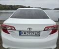 Белый Тойота Камри, объемом двигателя 2.5 л и пробегом 242 тыс. км за 10700 $, фото 4 на Automoto.ua