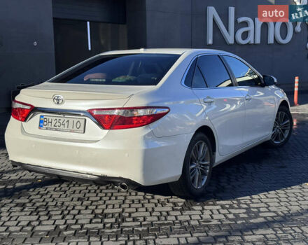 Тойота Камри 2014 в Одессе на Automoto.ua Белый Тойота Камри, объемом двигателя 2.49 л и пробегом 116 тыс. км за 14500 $, фото 2 на Automoto.ua