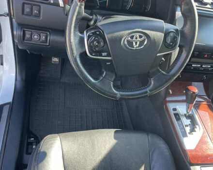 Білий Тойота Камрі, об'ємом двигуна 2.5 л та пробігом 198 тис. км за 14500 $, фото 14 на Automoto.ua