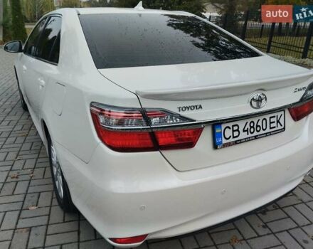 Белый Тойота Камри, объемом двигателя 2.49 л и пробегом 175 тыс. км за 13800 $, фото 7 на Automoto.ua