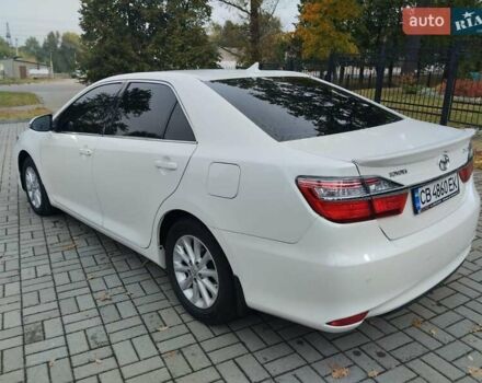 Белый Тойота Камри, объемом двигателя 2.49 л и пробегом 175 тыс. км за 13800 $, фото 6 на Automoto.ua