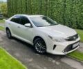 Білий Тойота Камрі, об'ємом двигуна 2.49 л та пробігом 152 тис. км за 17500 $, фото 1 на Automoto.ua