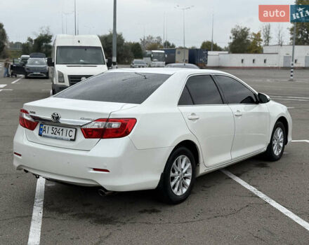 Білий Тойота Камрі, об'ємом двигуна 2.49 л та пробігом 250 тис. км за 13000 $, фото 3 на Automoto.ua