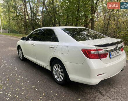 Белый Тойота Камри, объемом двигателя 2.49 л и пробегом 208 тыс. км за 12100 $, фото 6 на Automoto.ua