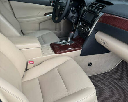 Белый Тойота Камри, объемом двигателя 2.49 л и пробегом 297 тыс. км за 14400 $, фото 6 на Automoto.ua