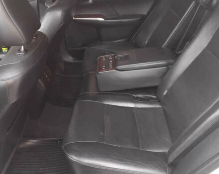 Белый Тойота Камри, объемом двигателя 2.49 л и пробегом 295 тыс. км за 12000 $, фото 10 на Automoto.ua