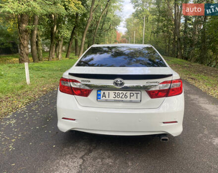 Белый Тойота Камри, объемом двигателя 2.49 л и пробегом 208 тыс. км за 12100 $, фото 3 на Automoto.ua