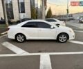 Белый Тойота Камри, объемом двигателя 2.5 л и пробегом 250 тыс. км за 11000 $, фото 6 на Automoto.ua