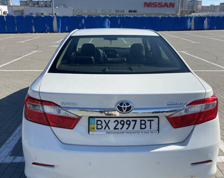 Білий Тойота Камрі, об'ємом двигуна 2.5 л та пробігом 198 тис. км за 14500 $, фото 4 на Automoto.ua