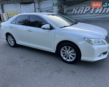 Белый Тойота Камри, объемом двигателя 2.49 л и пробегом 180 тыс. км за 15500 $, фото 7 на Automoto.ua