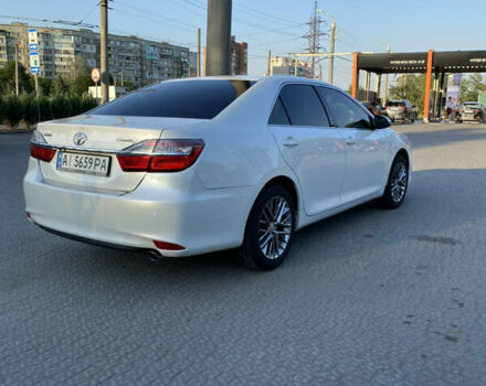Тойота Камри 2014 в Полтаве на Automoto.ua Белый Тойота Камри, объемом двигателя 2.49 л и пробегом 203 тыс. км за 15800 $, фото 9 на Automoto.ua