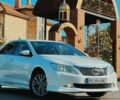 Белый Тойота Камри, объемом двигателя 2.5 л и пробегом 161 тыс. км за 13500 $, фото 1 на Automoto.ua