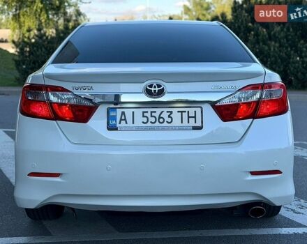 Белый Тойота Камри, объемом двигателя 2.5 л и пробегом 259 тыс. км за 13750 $, фото 52 на Automoto.ua