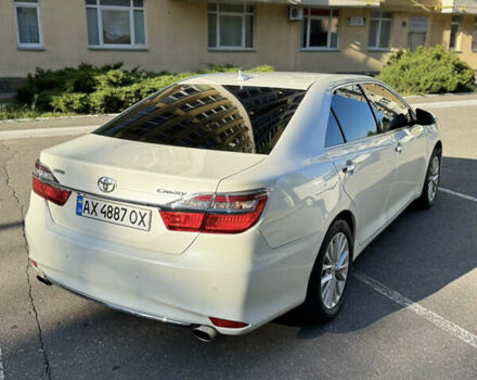 Белый Тойота Камри, объемом двигателя 2.49 л и пробегом 163 тыс. км за 18700 $, фото 3 на Automoto.ua