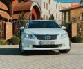 Белый Тойота Камри, объемом двигателя 2.5 л и пробегом 161 тыс. км за 13500 $, фото 2 на Automoto.ua