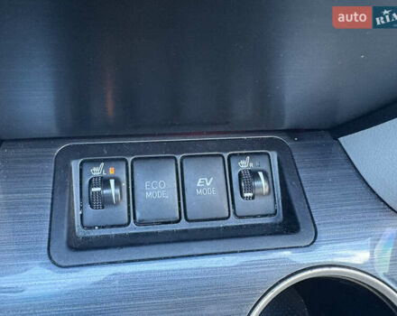 Белый Тойота Камри, объемом двигателя 2.49 л и пробегом 240 тыс. км за 11500 $, фото 12 на Automoto.ua