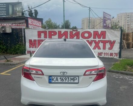 Білий Тойота Камрі, об'ємом двигуна 2.5 л та пробігом 172 тис. км за 10000 $, фото 5 на Automoto.ua