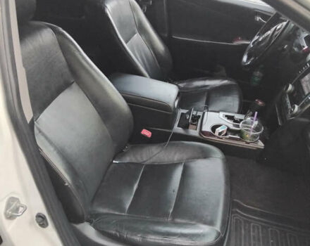 Белый Тойота Камри, объемом двигателя 2.49 л и пробегом 295 тыс. км за 12000 $, фото 6 на Automoto.ua