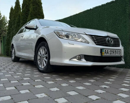 Білий Тойота Камрі, об'ємом двигуна 2.49 л та пробігом 162 тис. км за 16400 $, фото 2 на Automoto.ua